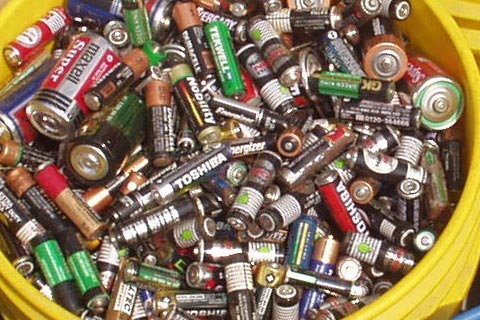定西专业上门回收钴酸锂电池|科士达电动车电池回收